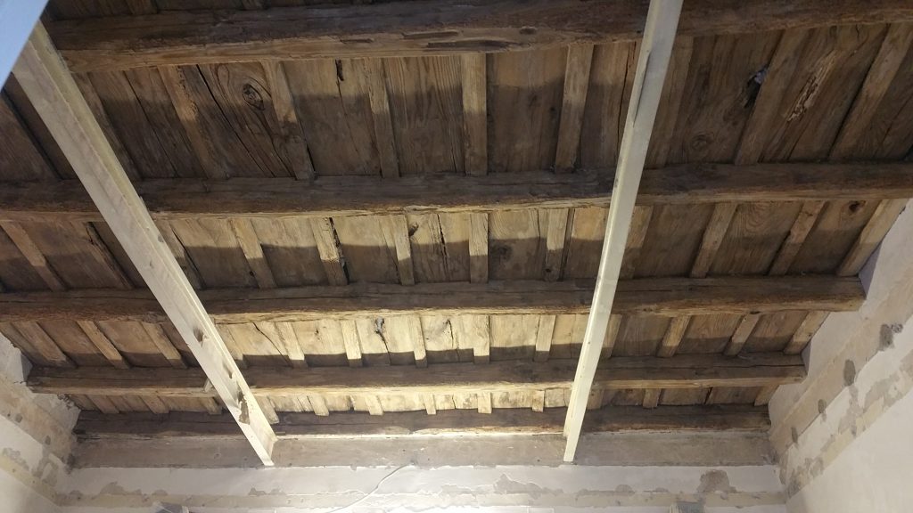 restauro-soffitto-cassettoni-legno