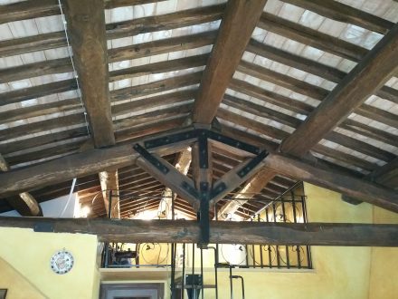 soffitto-travi-legno-restauro